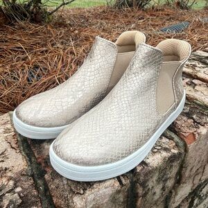 Coconuts by Matisse Gold Kids Sneakers